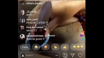 Lovely Peaches Shows Her Vagina During Instagram Stream and Plays with a Knife in her Coochie